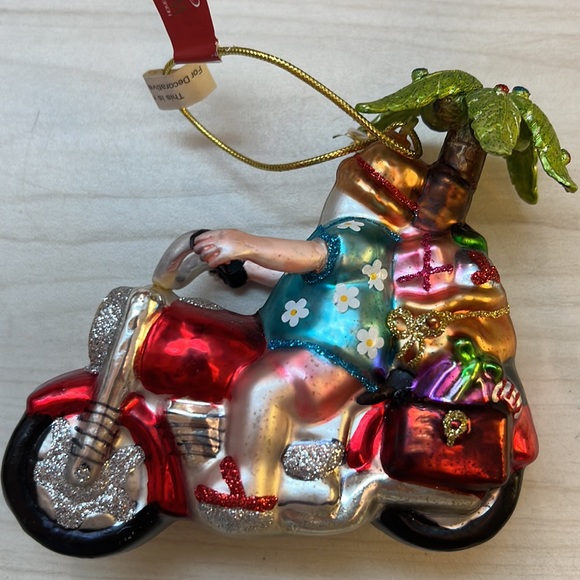 New Blown Glass SANTA CLAUS RIDING  A MOTORCYCLE   Christmas Ornament - Picture 3 of 4